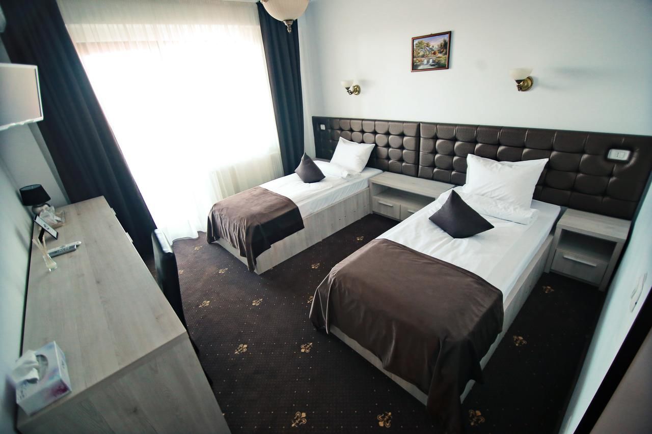 Гостевой дом Casa Muntenească Alessandro Питешти-16