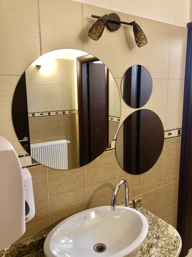 Гостевой дом Casa Muntenească Alessandro Питешти-47
