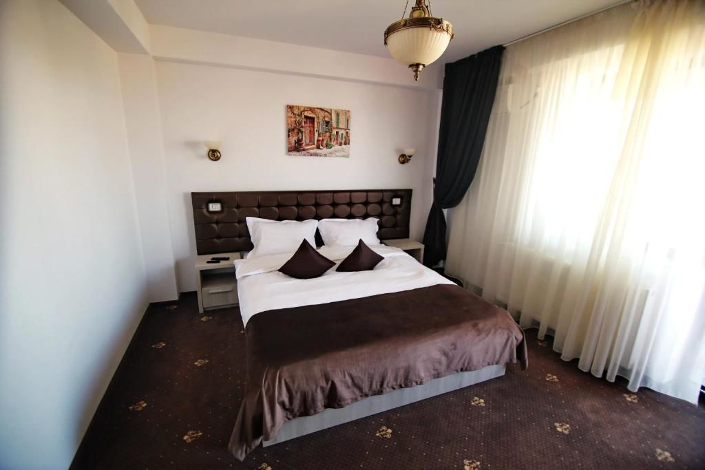 Гостевой дом Casa Muntenească Alessandro Питешти-53